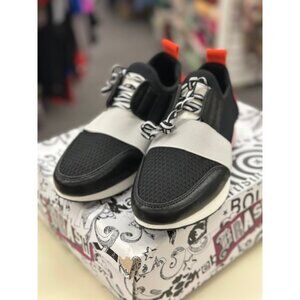 Brash Womens Black/Red/White Sneakers With Elastic Band & Lace Design Size 8M